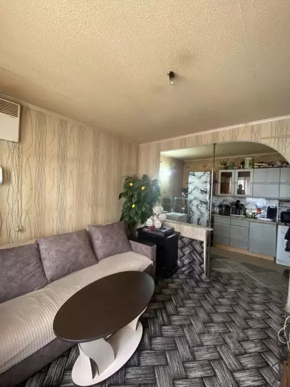 Комната Волгоградская область, Волгоград ул. Жолудева, 20А (14.0 м) - Фото 1