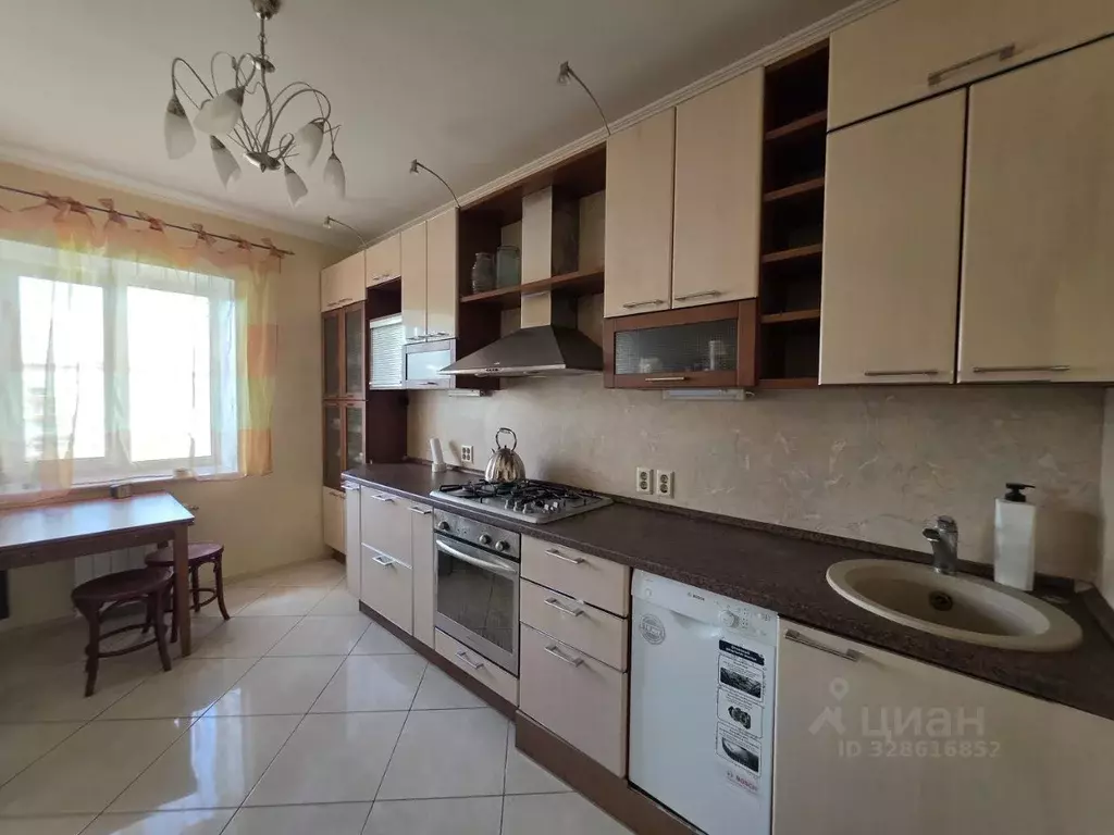 3-к кв. Московская область, Люберцы ул. Урицкого, 5 (79.4 м) - Фото 2