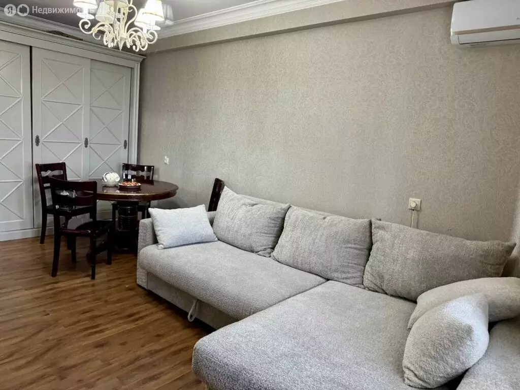 2-комнатная квартира: Махачкала, проспект Гамидова, 49к3 (54 м) - Фото 1