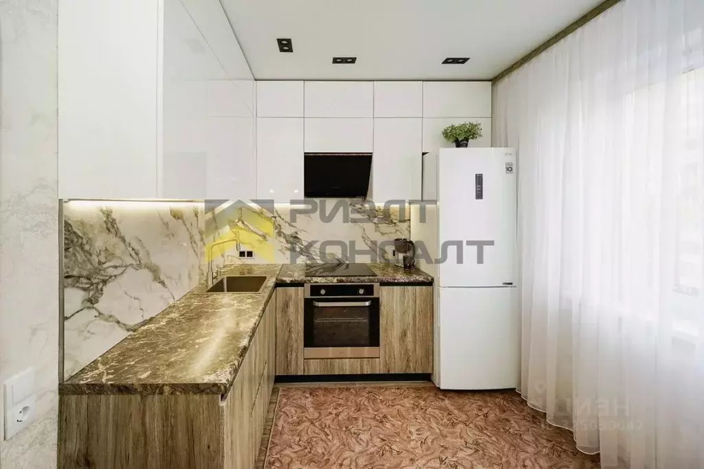 2-к кв. Омская область, Омск просп. Космический, 16Ак1 (55.7 м) - Фото 2