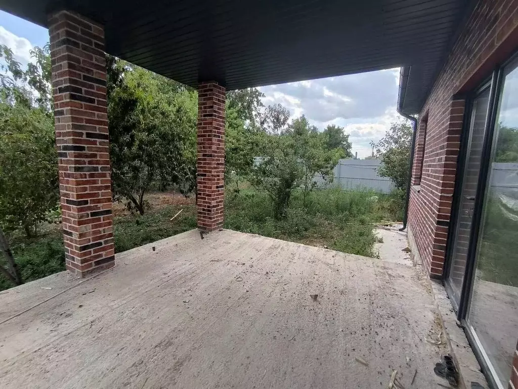 Дом в Краснодарский край, Динской район, Новотитаровская ст-ца ... - Фото 2