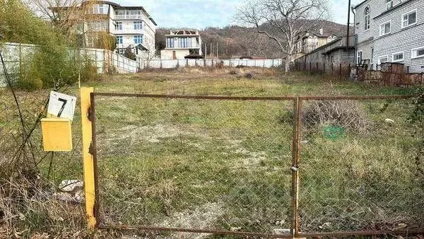 Участок в Краснодарский край, Геленджик городской округ, с. Криница  ... - Фото 0