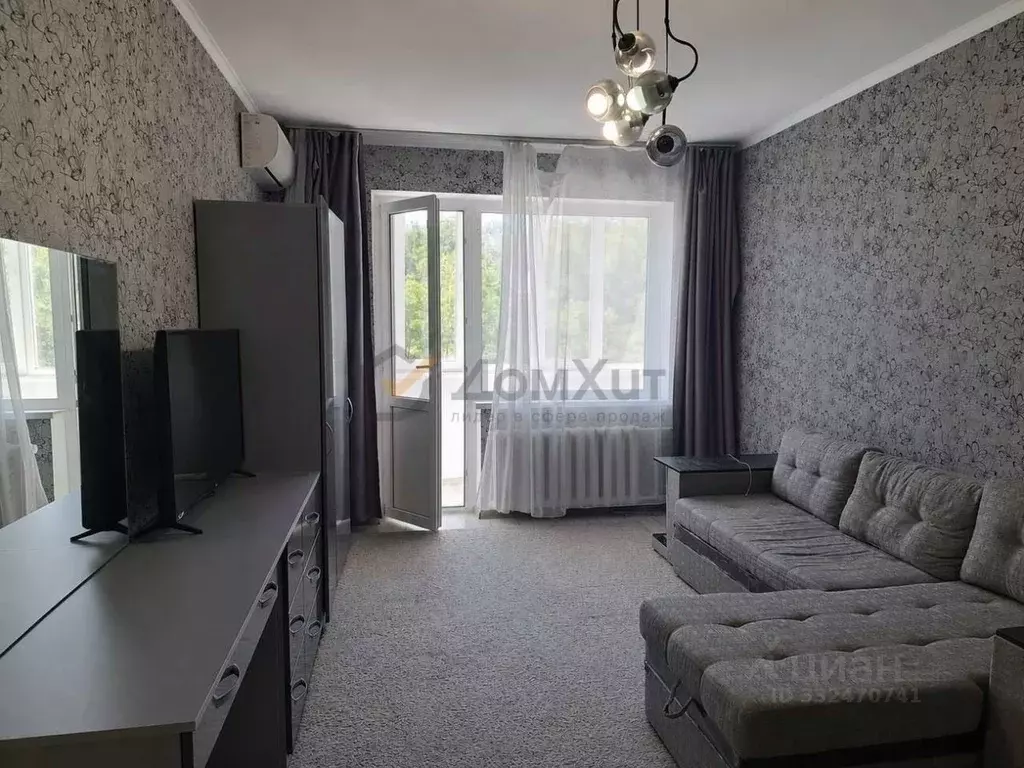 2-к кв. Крым, Симферополь ул. Ломоносова, 1к2 (47.5 м) - Фото 1