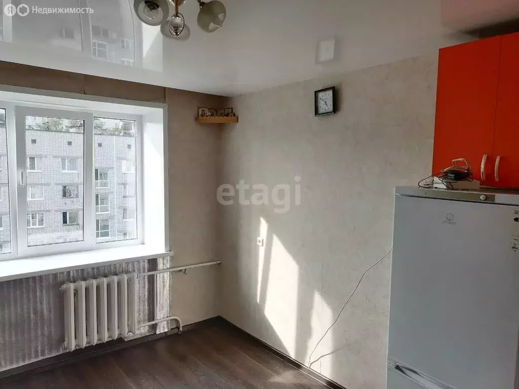 1к в 9-комнатной квартире (13 м) - Фото 2