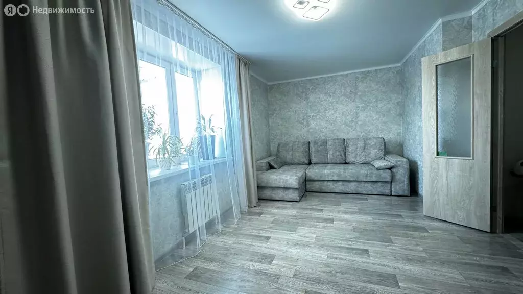 2-комнатная квартира: Октябрьский, улица Ляйлы Марданшиной, 4 (57.3 м) - Фото 1