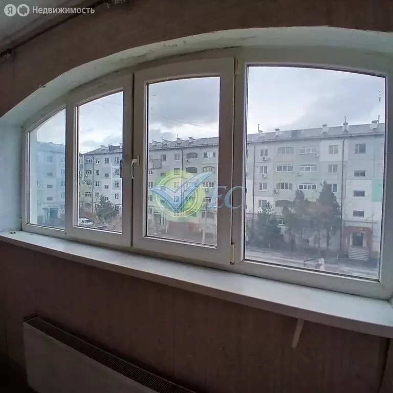 4-комнатная квартира: Феодосия, улица Дружбы, 42В (96 м) - Фото 1