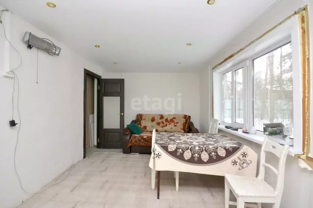 Дом в Саха (Якутия), Якутск ул. Тимофея Бутакова, 37к2 (30 м) - Фото 1