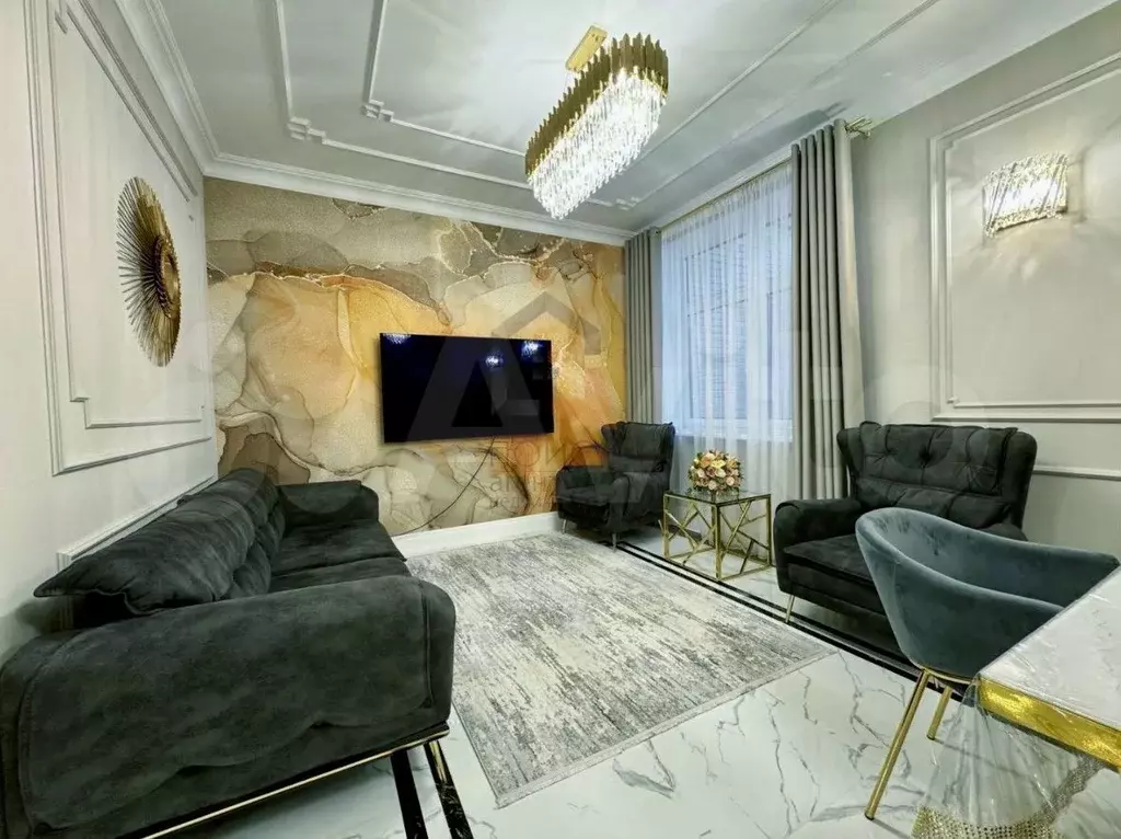 3-к. квартира, 90 м, 4/4 эт. - Фото 0