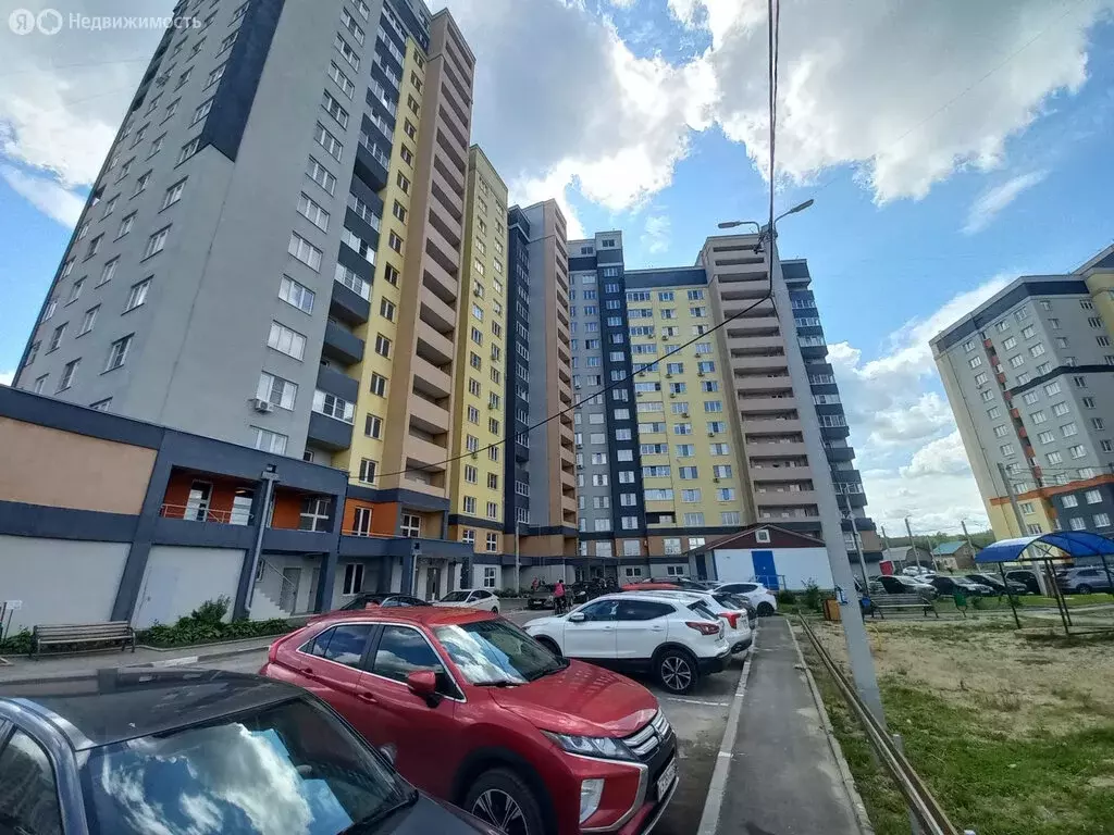 3-комнатная квартира: Владимир, Всесвятская улица, 12 (80.2 м) - Фото 0