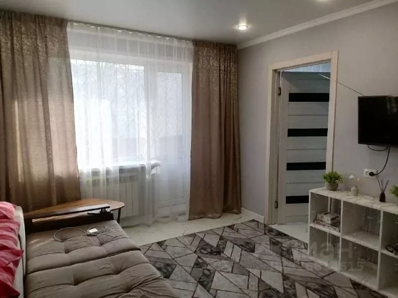 3-к кв. Хакасия, Абакан ул. Кати Перекрещенко, 16 (54.5 м) - Фото 1