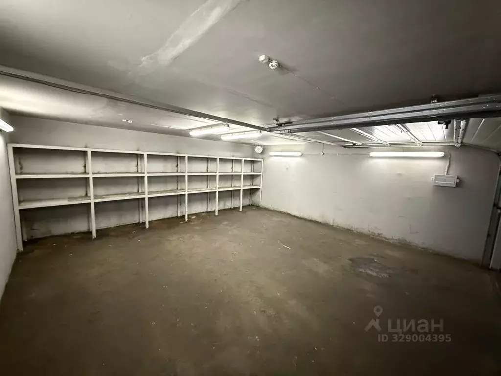 Гараж в Свердловская область, Екатеринбург ул. Белинского, 86 (37 м) - Фото 2
