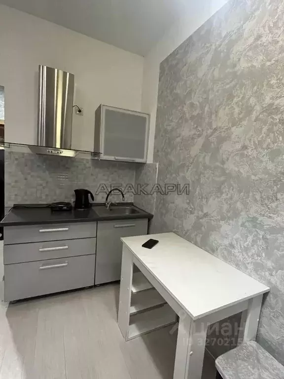 Студия Красноярский край, Красноярск Ленинградская ул., 42/1 (19.0 м) - Фото 2