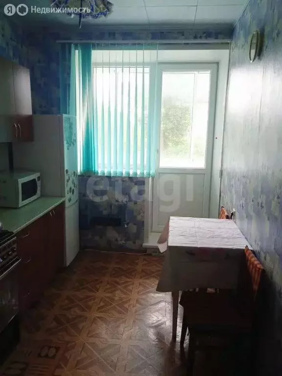 2-комнатная квартира: Вышний Волочёк, улица Островского, 21 (46 м) - Фото 1