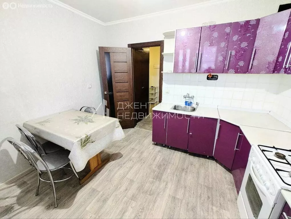 2-комнатная квартира: Каменка, Белинская улица, 7 (56.2 м) - Фото 2