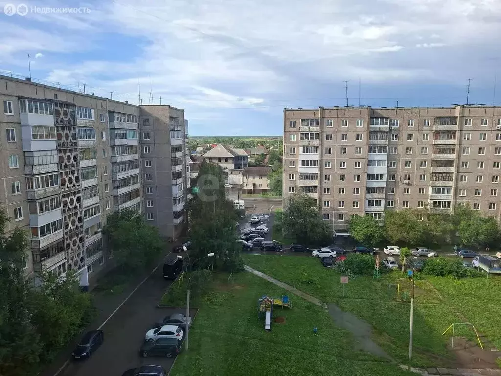 3-комнатная квартира: Нижний Тагил, улица Ильича, 82 (63 м) - Фото 1