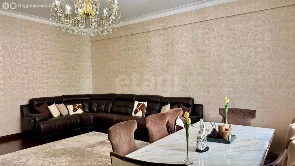 3-комнатная квартира: Махачкала, улица Гаруна Курбанова, 2 (130 м) - Фото 2