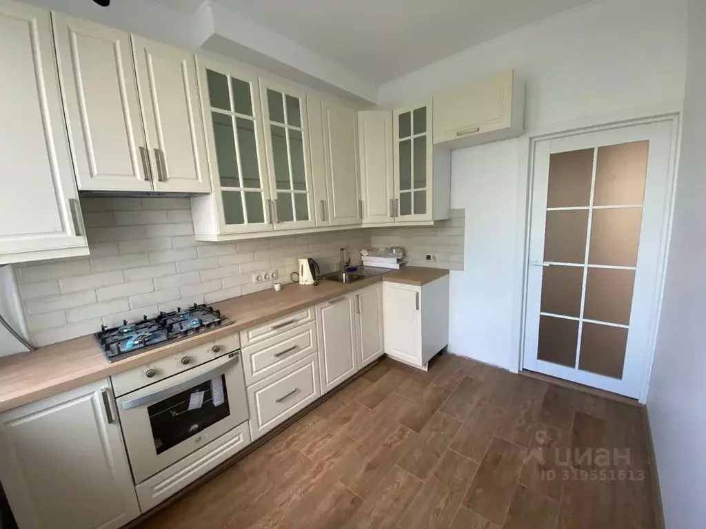 3-к кв. Москва ул. Хамовнический Вал, 32 (80.0 м) - Фото 1