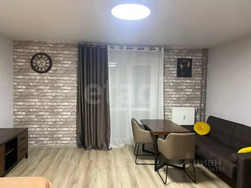Студия Тюменская область, Тюмень Комбинатская ул., 54к2 (33.0 м) - Фото 1