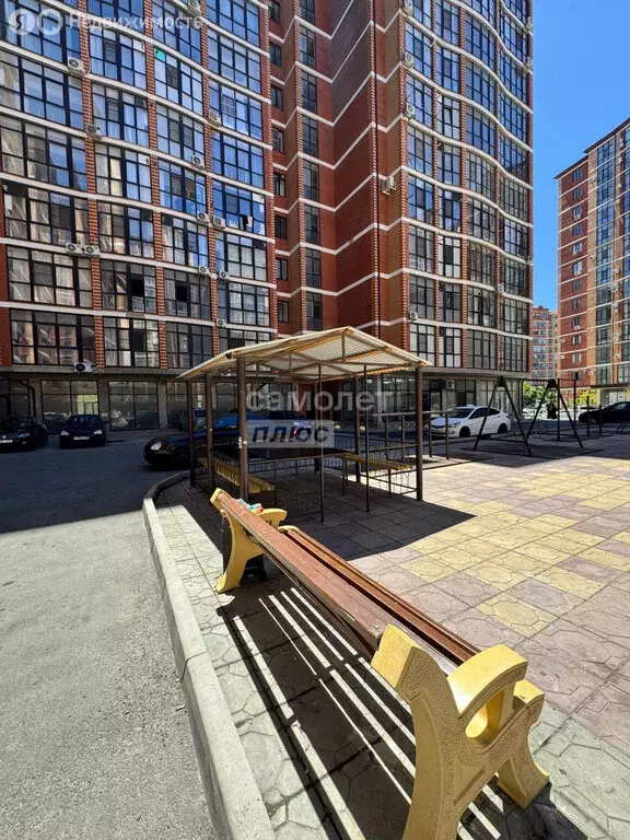 2-комнатная квартира: Махачкала, улица Хаджи Булача, 8Д (88.5 м) - Фото 1