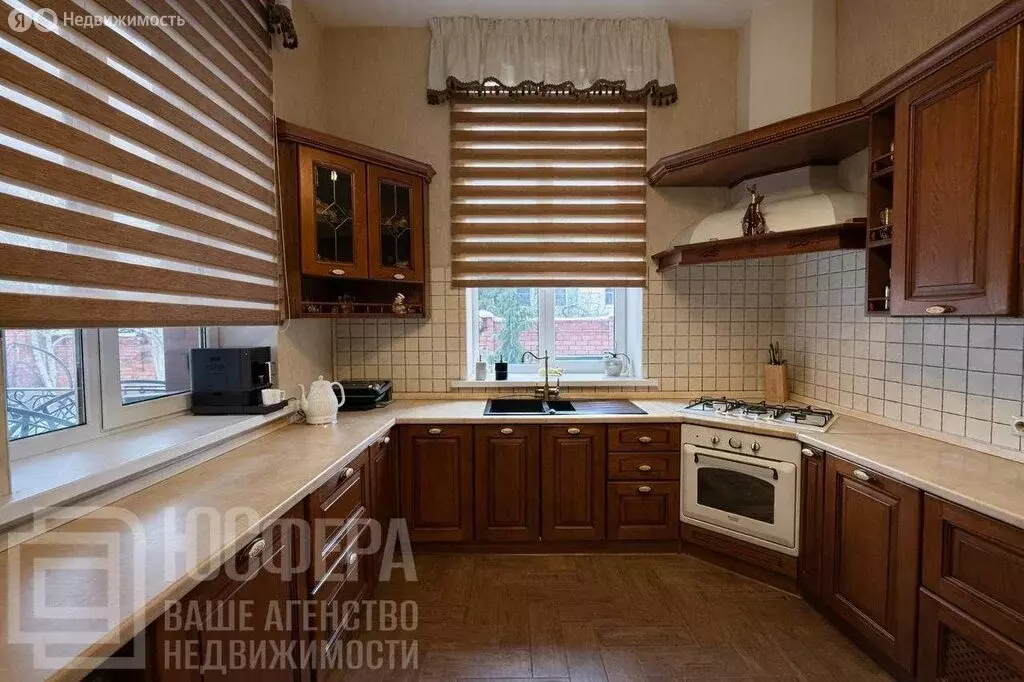 Дом в Волгоград, Ленинаканская улица (264.6 м) - Фото 1