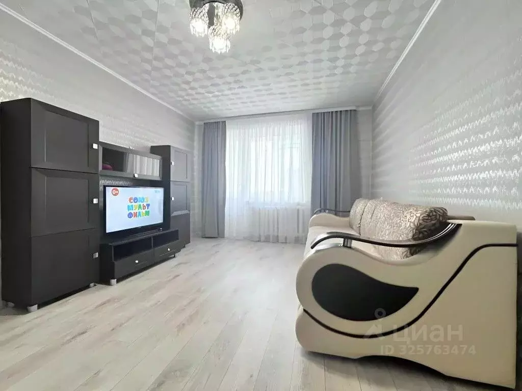 1-к кв. Татарстан, Альметьевск ул. Гафиатуллина, 43 (38.0 м) - Фото 1