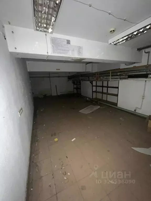 Помещение свободного назначения в Кировская область, Киров Октябрьский ... - Фото 1