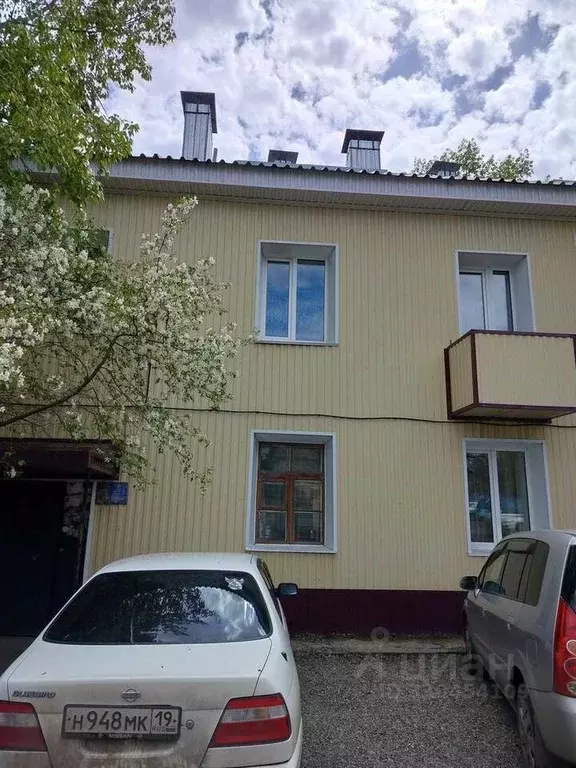 2-к кв. Хакасия, Черногорск Октябрьская ул., 40 (60.0 м) - Фото 1