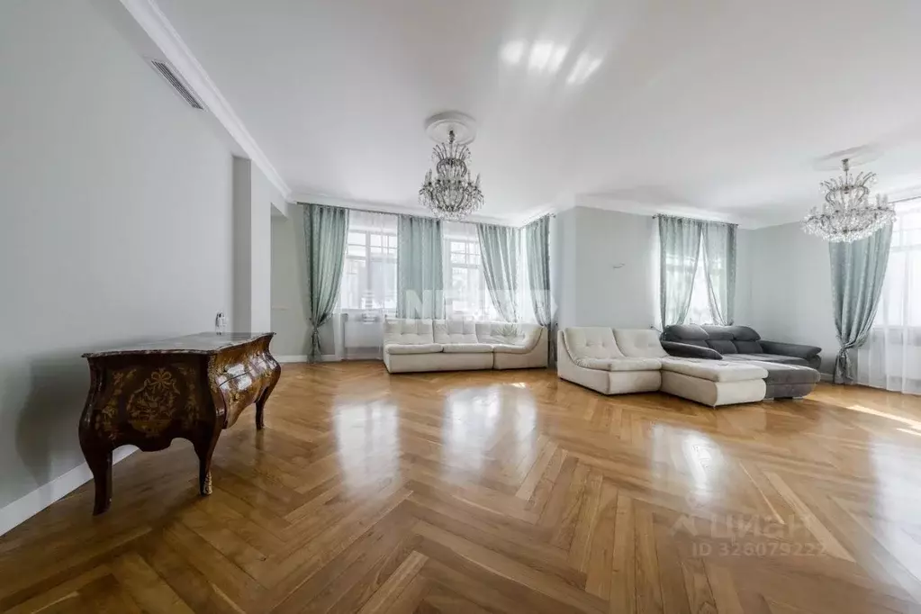 Коттедж в Московская область, Одинцовский городской округ, д. Жуковка  ... - Фото 2