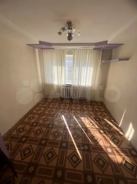 Комната 12 м в 5-к., 4/4 эт. - Фото 0
