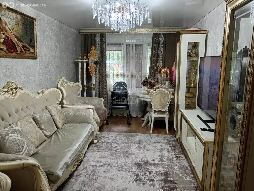 3-комнатная квартира: микрорайон Мелиораторов, улица 70 лет Октября, ... - Фото 1