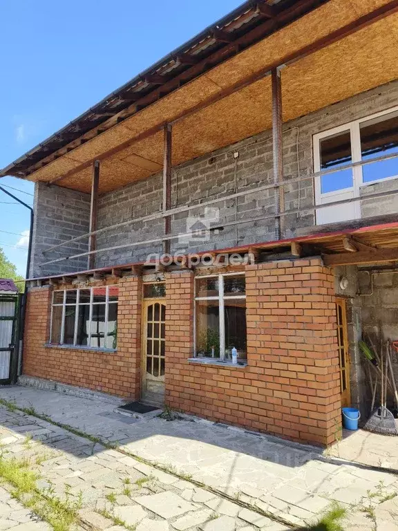 Дом в Свердловская область, Арамиль Советская ул., 2 (249 м) - Фото 1