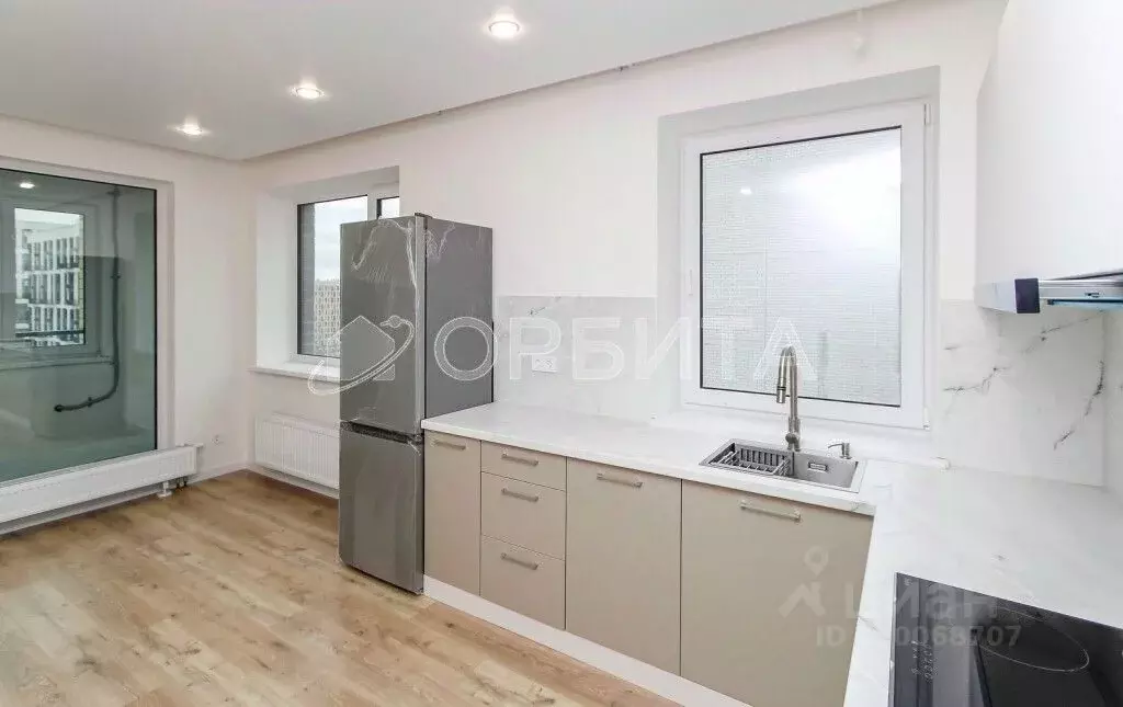 3-к кв. Тюменская область, Тюмень ул. Новоселов, 90 (67.1 м) - Фото 2