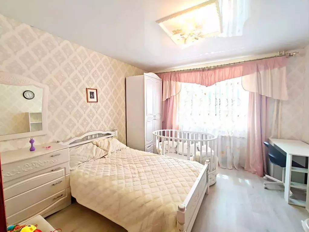 2-к кв. Свердловская область, Арамиль 1 Мая ул., 79А (50.0 м) - Фото 0