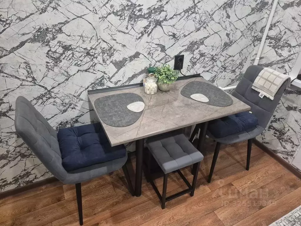 2-к кв. Пермский край, Губаха Октябрьский просп., 14 (42.0 м) - Фото 1