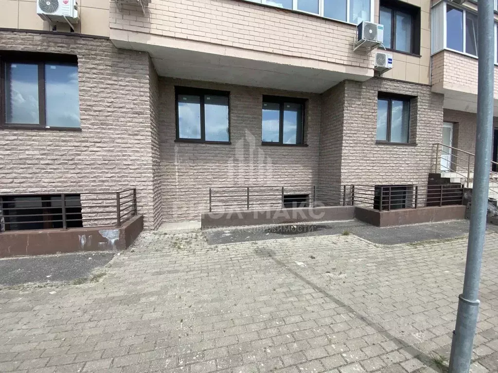 Помещение свободного назначения в Брянская область, Брянск Московский ... - Фото 1