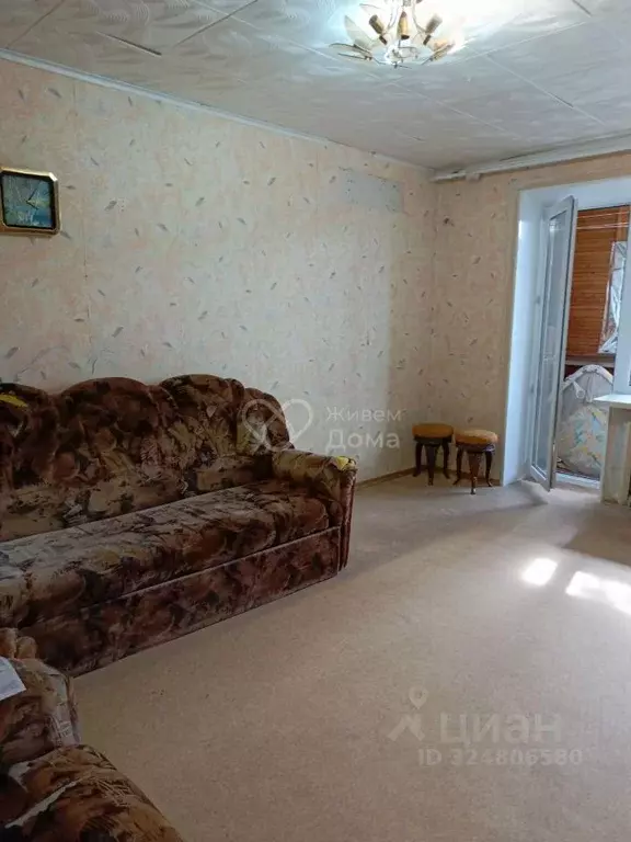 2-к кв. Волгоградская область, Волгоград ул. Кирова, 128 (51.5 м) - Фото 1