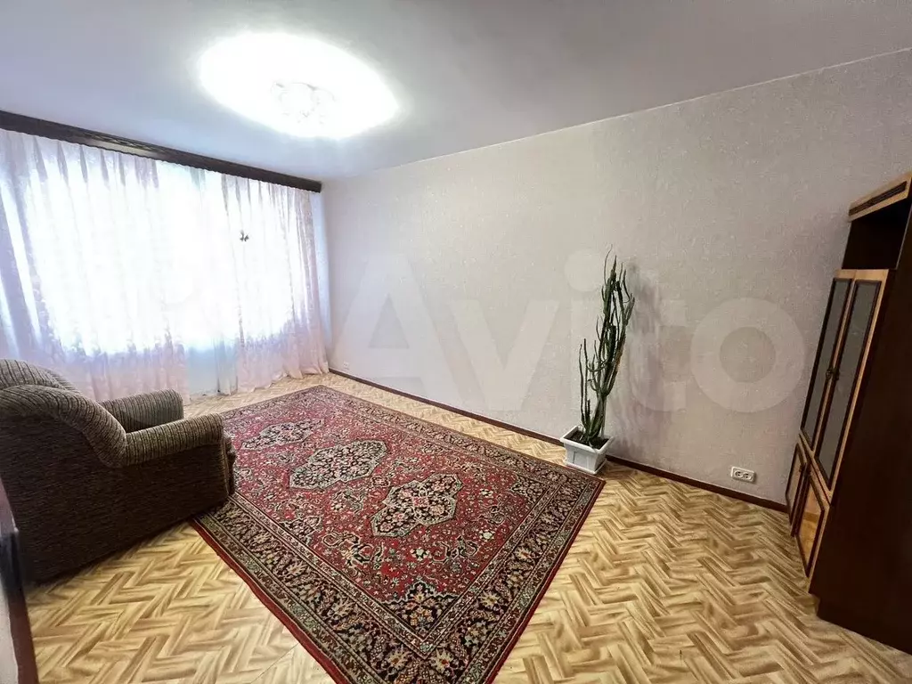 3-к. квартира, 60 м, 4/5 эт. - Фото 1