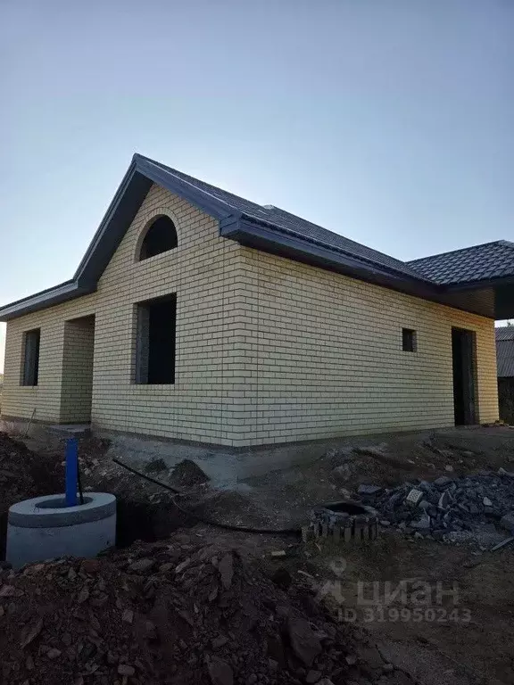 Дом в Оренбургская область, Оренбургский район, пос. Соловьевка ... - Фото 1