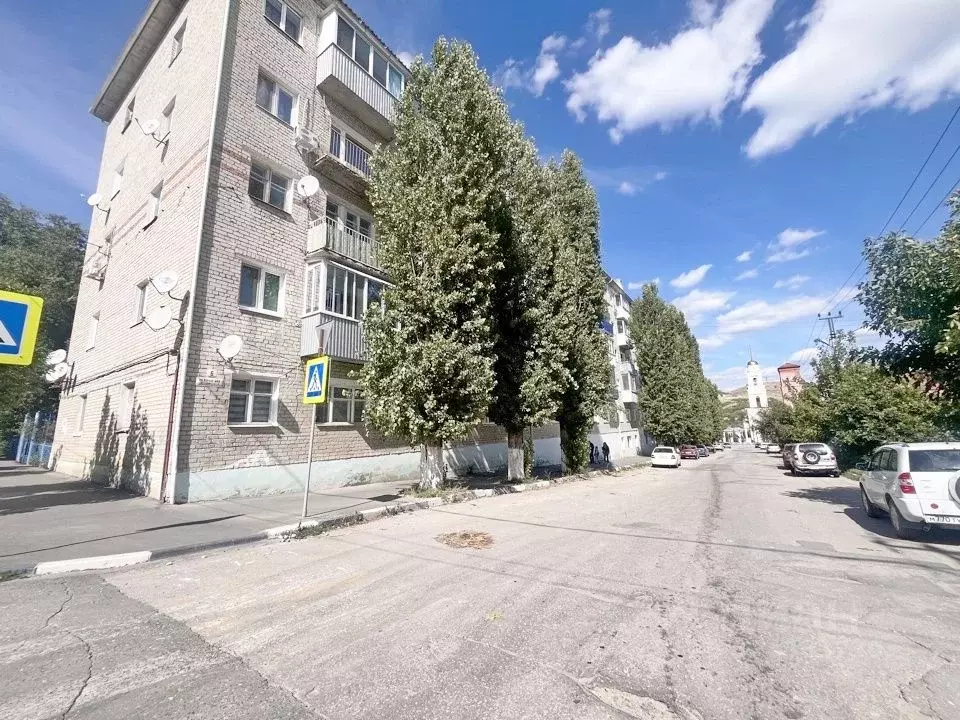 3-к кв. Саратовская область, Вольск 1 Мая ул., 6 (41.0 м) - Фото 0