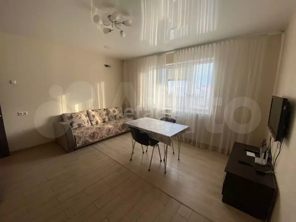 3-к. квартира, 60 м, 6/9 эт. - Фото 1