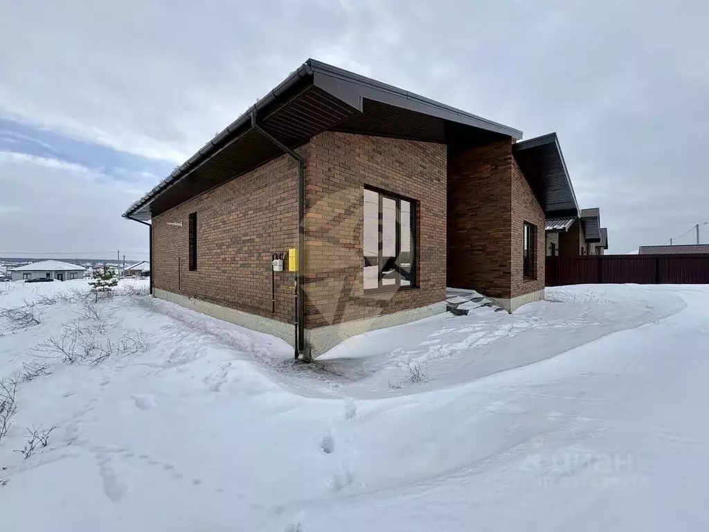 Дом в Белгородская область, Старооскольский городской округ, с. ... - Фото 2