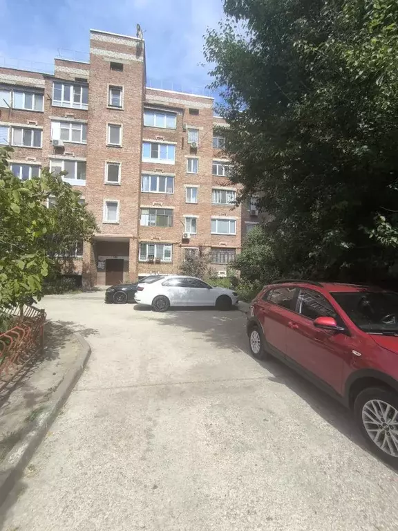 2-к кв. Крым, Керчь ул. Карла Маркса, 10 (72.0 м) - Фото 0