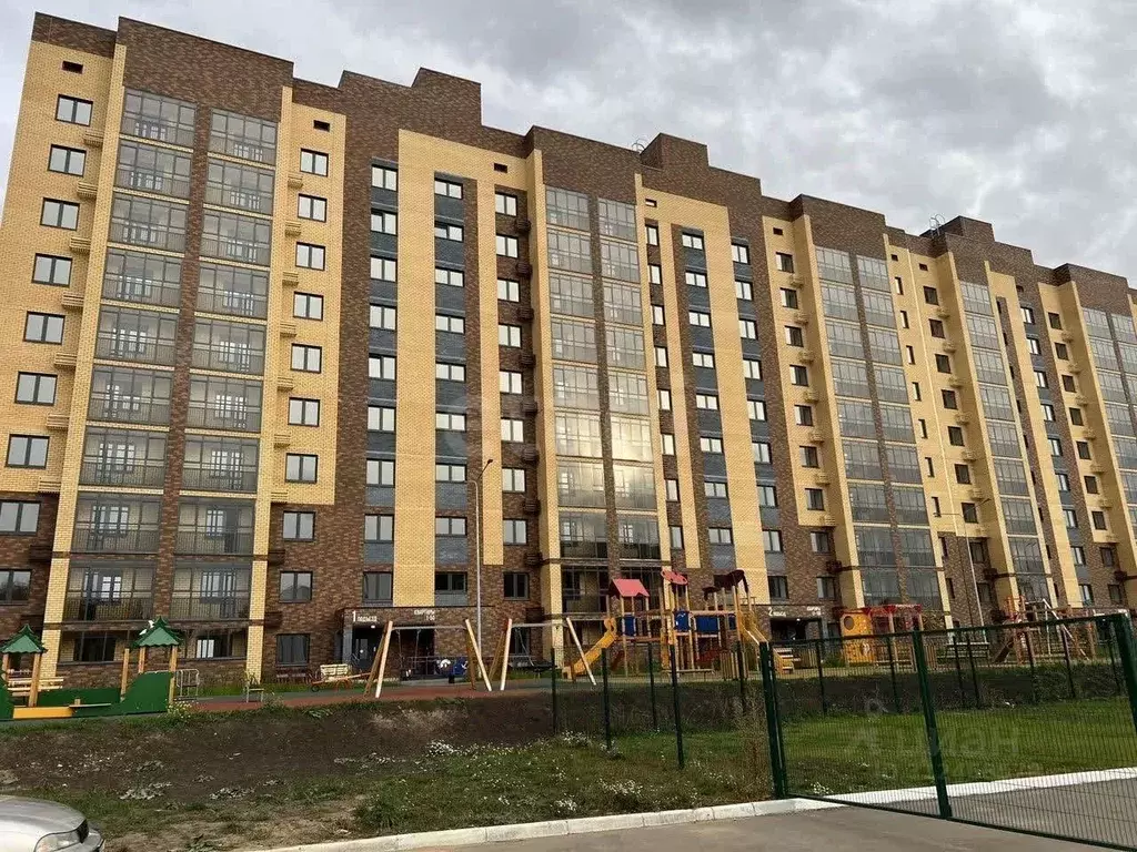 2-к кв. Татарстан, Казань ул. Рауиса Гареева, 78А (46.2 м) - Фото 0