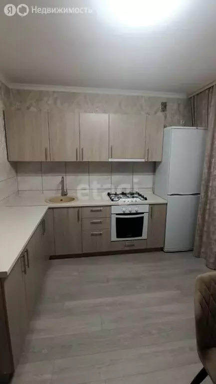1-комнатная квартира: Губкин, улица 9 Января, 3А (46.1 м) - Фото 1