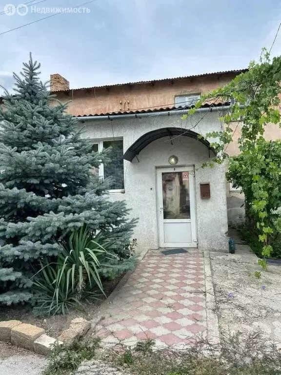 3-комнатная квартира: Белогорск, улица Шевченко, 23 (73.5 м) - Фото 0
