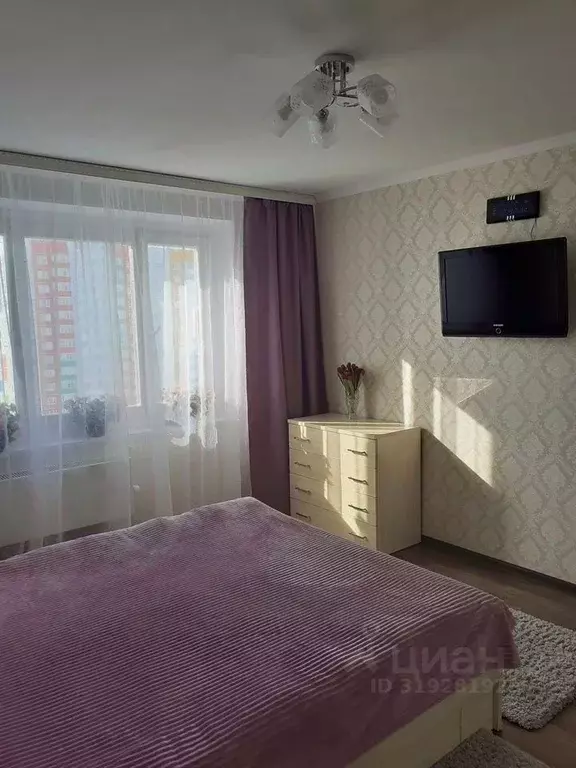 2-к кв. Тюменская область, Тюмень ул. Александра Митинского, 7к1 (59.0 ... - Фото 1