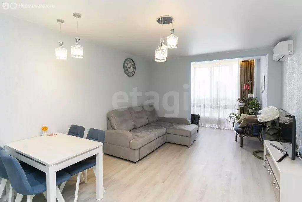 2-комнатная квартира: Тюмень, Родниковая улица, 4 (56 м) - Фото 2