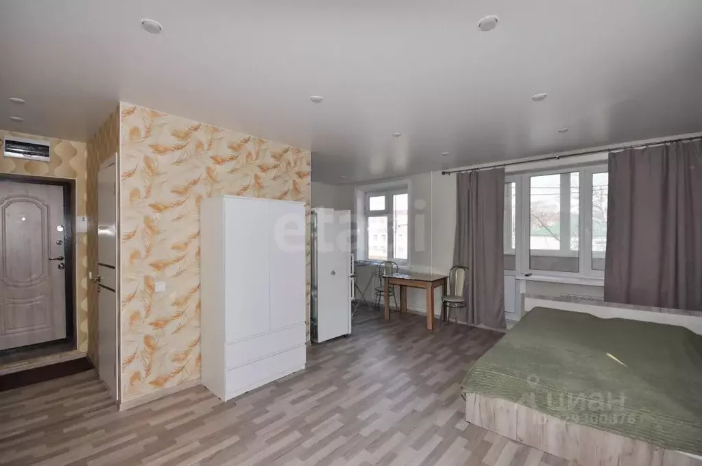 Студия Сахалинская область, Южно-Сахалинск ул. Ленина, 295 (29.9 м) - Фото 1