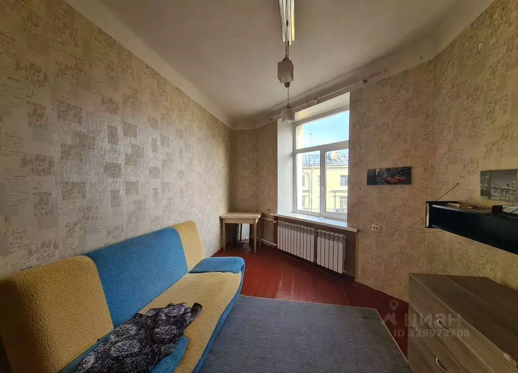 Комната Санкт-Петербург Большеохтинский просп., 22к1 - Фото 1