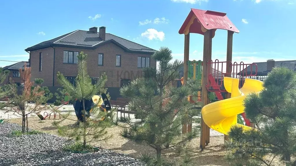 Таунхаус в Адыгея, Тахтамукайский район, Козет аул ул. Светлая, 13 ... - Фото 1